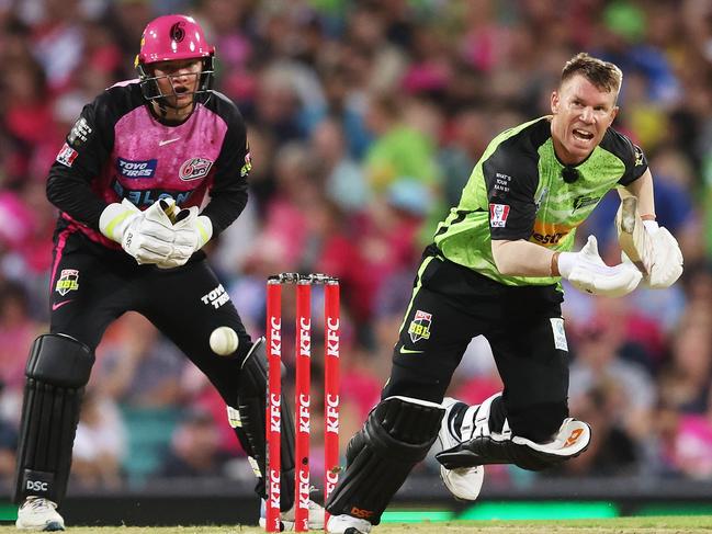 SYDNEY, AUSTRALIA - JANUARY 12:  David Warner of the Thunder bats during the BBL match between Sydney Sixers and Sydney Thunder at Sydney Cricket Ground, on January 12, 2024, in Sydney, Australia. (Photo by Matt King/Getty Images)