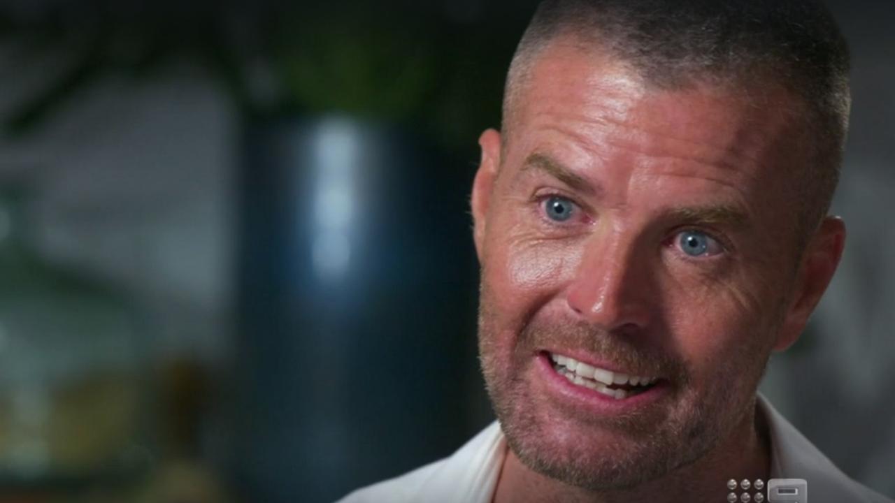 Pete Evans appeared overcome with emotion as he spoke about his mother.