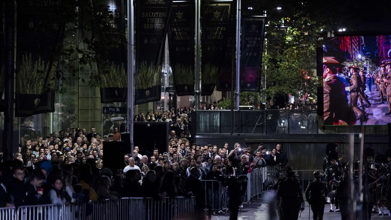 Sydneysiders gathered before dawn. Picture: NCA NewsWire / Monique Harmer