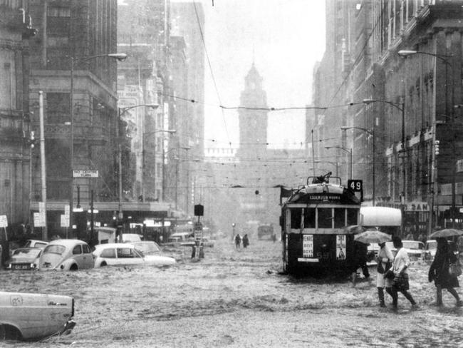 Elizabeth St flooding during the heaviest rainfall ever recorded in Melbourne.