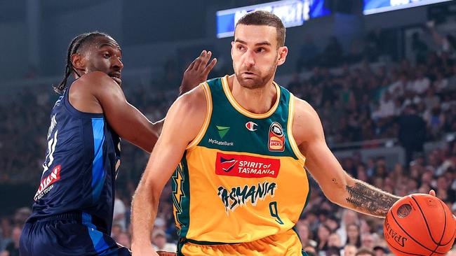 MELBOURNE, AUSTRALIA – MARCH 31: Jack Mcveigh of the JackJumpers drives to the basket during game five of the NBL Championship Grand Final Series between Melbourne United and Tasmania JackJumpers at John Cain Arena, on March 31, 2024, in Melbourne, Australia. (Photo by Kelly Defina/Getty Images)