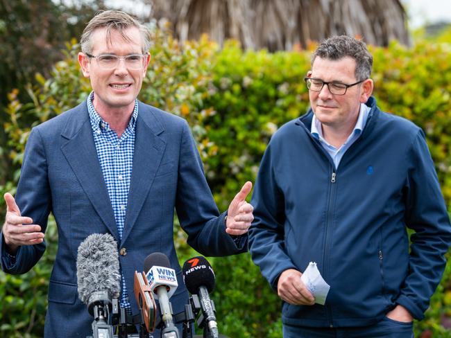 The Victorian and NSW state governments joined forces to fund a $558 million redevelopment on their states. Premier Daniel Andrews and Premier Dominic Perrottet at Albury Base Hospital. Photo: Simon Dallinger