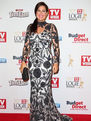 Julia Morris.