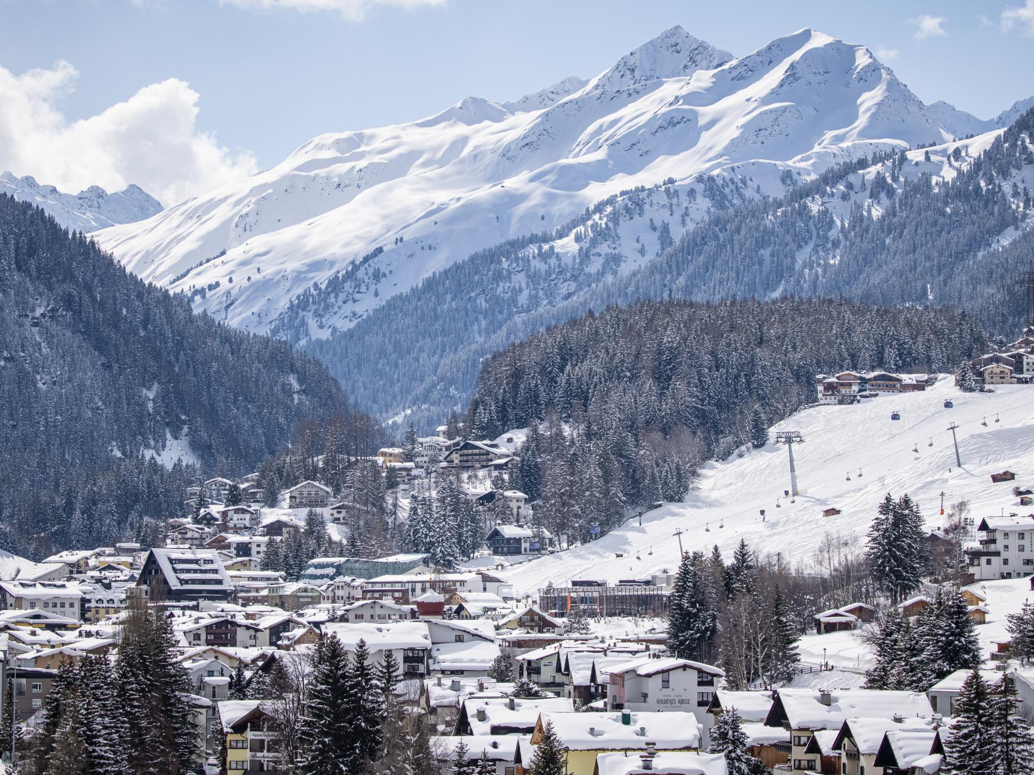 Arlberg ski store