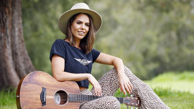 Country and Western musician Tori Drake will perform at the postponed Tamworth Country Music Festival in April. Picture: Sam Ruttyn