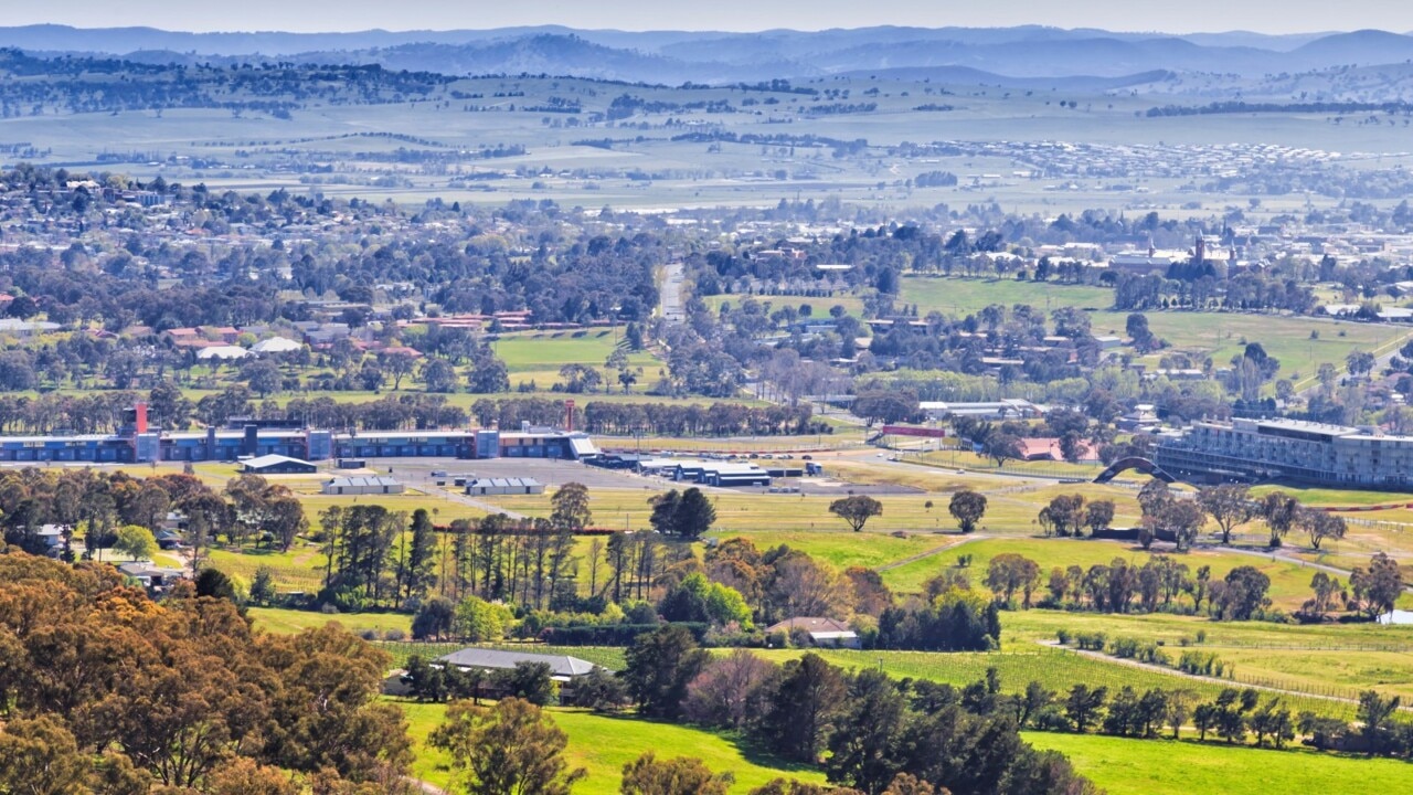 Dutton will focus on 'suburbs and country towns'