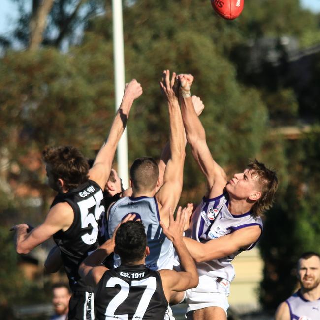 Templestowe overturned a 31-point half-time deficit. Picture: Davis Harrigan