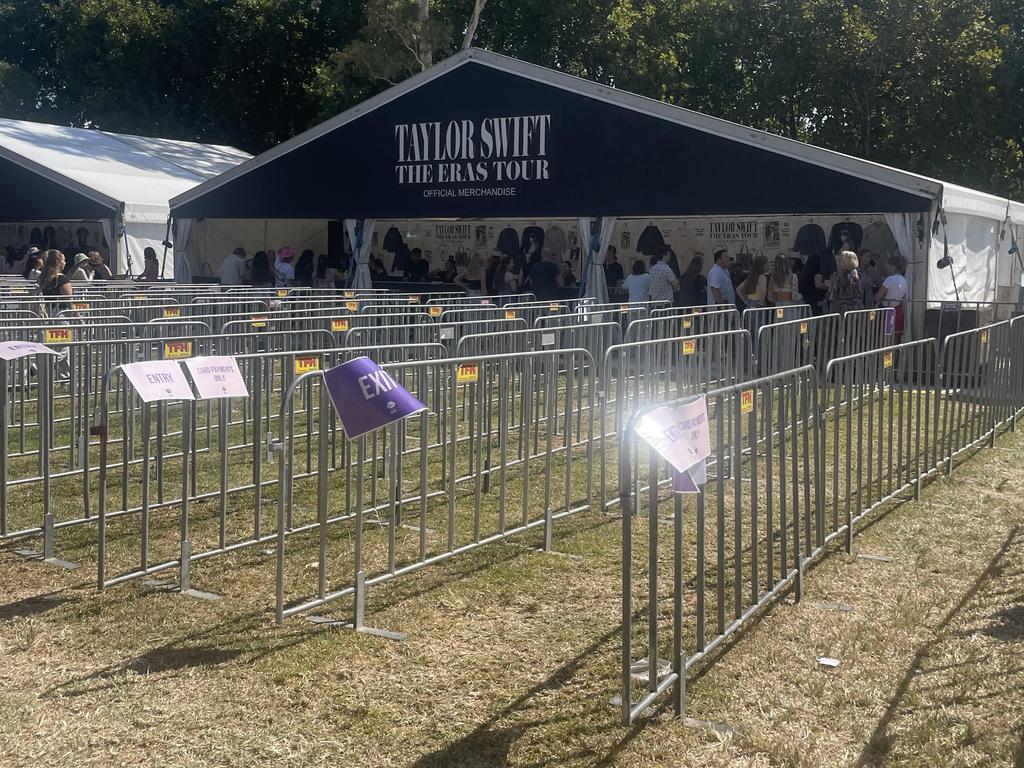 Queues at Taylor Swift tour merchandise tents left empty with just 20 minues left until gates open.