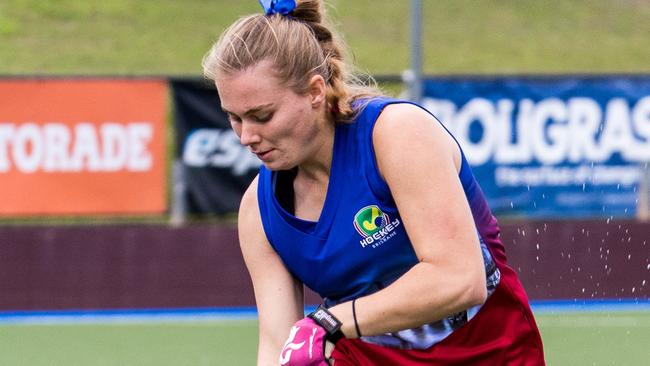 Morgan Gallagher playing for Brisbane Blitz at the 2016 Queensland Super League hockey tournament. Photo by Andrew Blanchard.