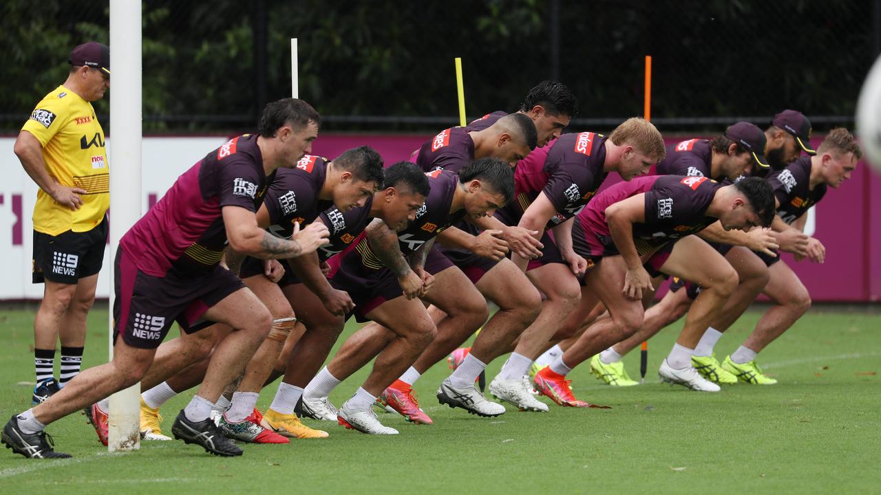 Suncorp Stadium - Brigginshaw, Reynolds and Capewell launch 2022 Broncos  Jersey