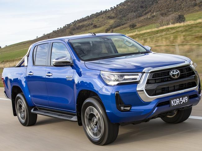 2020 Toyota HiLux SR5.