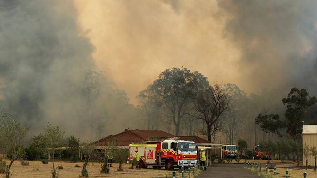 Fires outside Bargo in the Southern Highlands. Picture: Britta Campion