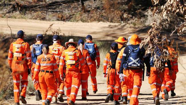 NSW SES crews continue their search on Monday morning. Picture: NCA NewsWire / Peter Lorimer.
