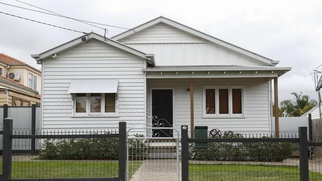 MELBOURNE, AUSTRALIA - NewsWire Photos APRIL 09, 2021:  Generic housing stock in suburbs of Melbourne, Victoria. Picture: NCA NewsWire / Daniel Pockett