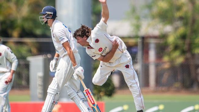 Corey Kelly bowling for Southern Districts. Picture: Pema Tamang Pakhrin