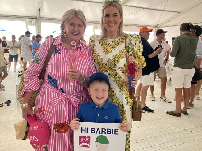 Jennifer Acton (left) with daughter Jessica and Jessica’s daughter Tommy - as they cheer Hi Barbie in the Magic Millions in honour of the late Alan Acton. Pictures- Ben Dorries ,