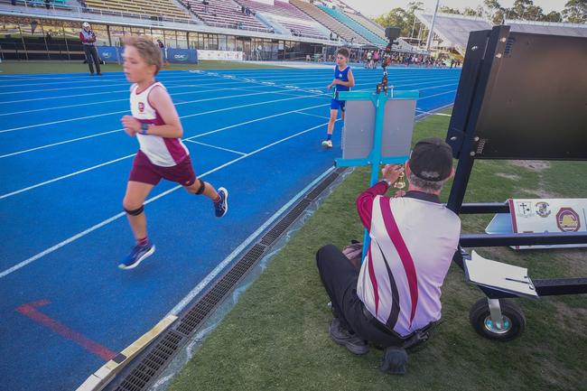 AIC Track &amp; Field Championships from QSAC, Photos by Stephen Archer