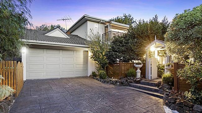 Drive into 27 Fenton Crescent, Frankston South, another in demand suburb. This property has a $1.625m- $1.725m asking price.