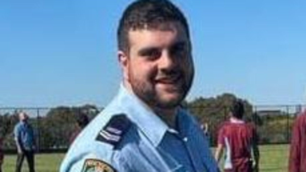 Ex-cop learns fate for sharing internal data, gang murder plots