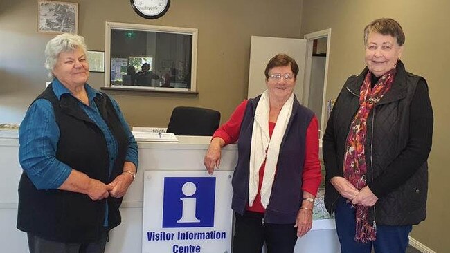 Volunteers from Muswellbrook Council’s Visitor Information Centre located in Denman. Left to right is Sheila Smith, Jeanette Travers &amp; Jan Farr. Supplied.