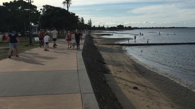 The Sandgate-Brighton foreshore at 4pm today.