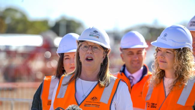 Federal and State Infrastructure Ministers Catherine King said it was the largest infrastructure project in South Australian history. Picture: RoyVPhotography
