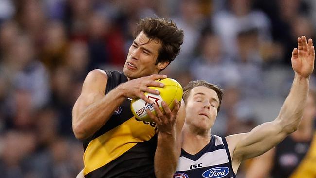 Alex Rance beats then Geelong small forward Lincoln McCarthy to a mark in Round 21, 2016.