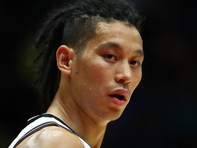 UNIONDALE, NY - OCTOBER 11:  Jeremy Lin #7 of the Brooklyn Nets looks on against the Philadelphia 76ers during their Pre Season game at Nassau Veterans Memorial Coliseum on October 11, 2017 in Uniondale, New York.   NOTE TO USER: User expressly acknowledges and agrees that, by downloading and/or using this Photograph, user is consenting to the terms and conditions of the Getty Images License Agreement.  (Photo by Al Bello/Getty Images)