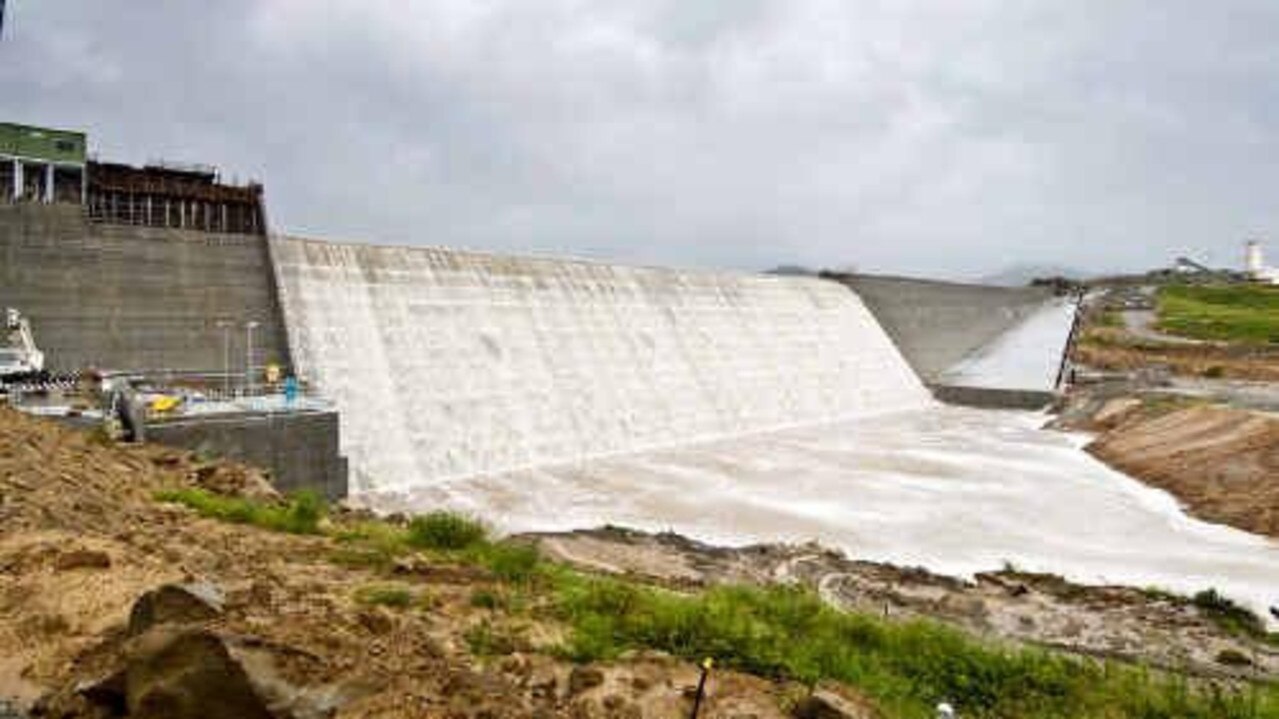 Mr Herweynen from Hydro Tasmania and Wagner Group collaborated on Wyaralong Dam, which was also constructed with a high volume of clay in the concrete.