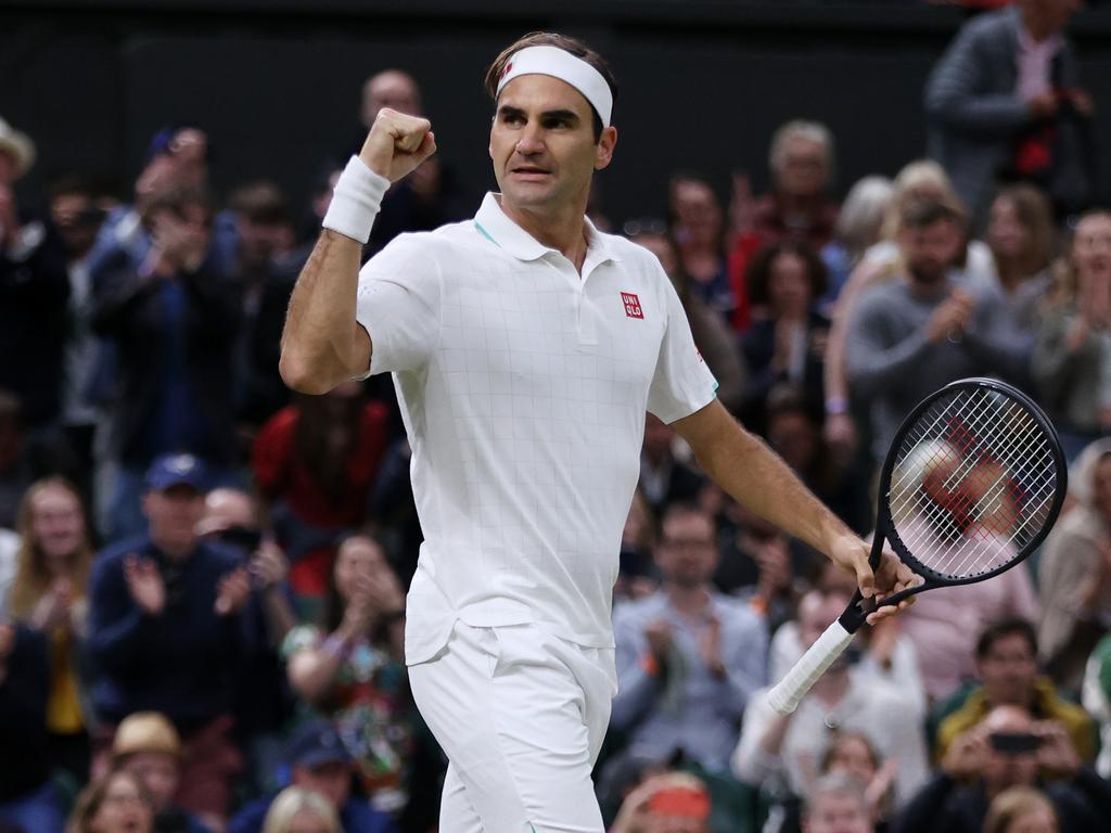 Roger Federer Beats Lorenzo Sonego, Advances to 18th Wimbledon Singles  Quarterfinal, News, Scores, Highlights, Stats, and Rumors