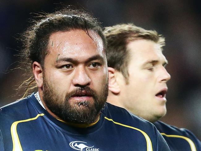 SYDNEY, AUSTRALIA - JULY 26: Fotu Auelua (C) of the Brumbies looks dejected after the final Waratahs try during the Super Rugby Semi Final match between the Waratahs and the Brumbies at Allianz Stadium on July 26, 2014 in Sydney, Australia. (Photo by Matt King/Getty Images)