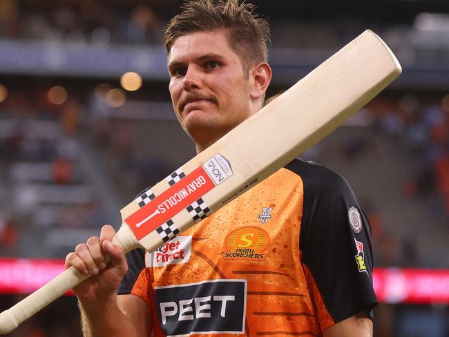 PERTH, AUSTRALIA - DECEMBER 20: Aaron Hardie of the Scorchers acknoladges the crowd after the win during the BBL match between Perth Scorchers and Hobart Hurricanes at Optus Stadium, on December 20, 2023, in Perth, Australia. (Photo by James Worsfold/Getty Images)