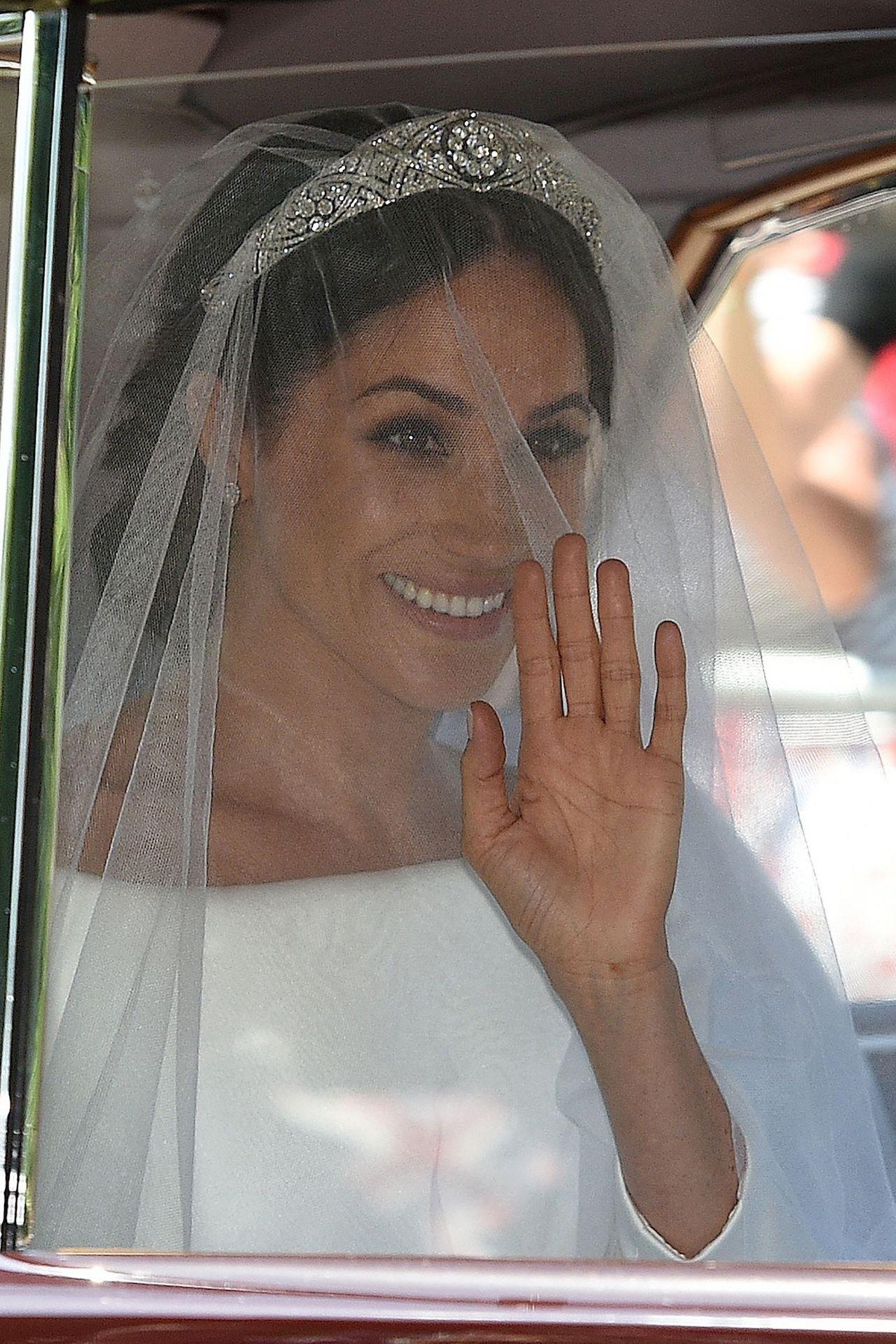 Meghan deals markle tiara