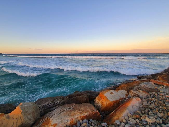 Cassandra McLelland was the winner of our cover image competition this week with the beautiful colours of the Iluka wall at sunset. Congratulations Cassandra!