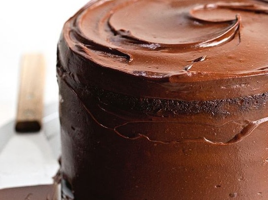 You can make Teresa Cutter’s ‘world’s healthiest chocolate cake’ in four steps.