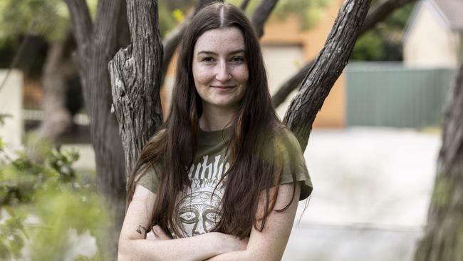 Ellana Magarry, 18, took an early offer to study a Bachelor of Forensic Science and Bachelor of Criminology and Criminal Justice at Griffith University next year. Photo: Matthew Poon.
