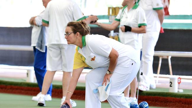 Karli Burns from the Northern Beaches Bowls club, bowling for Mackay.