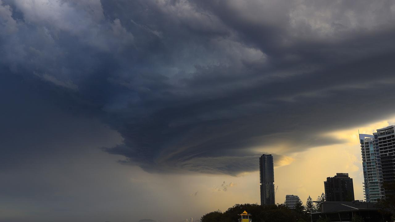 Severe Storms Set To Lash Southeast Queensland Over Christmas The