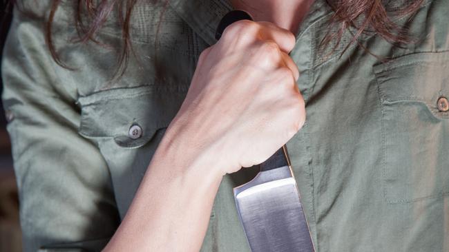 Young girl severs tendon in teen boy’s finger in party knife attack