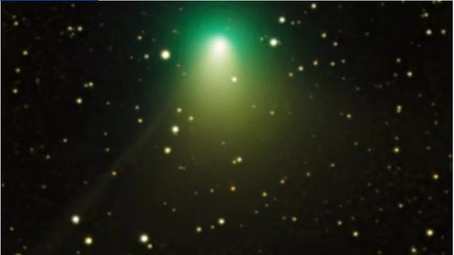 The comet is a stunning green colour. Picture: Eliot Herman/EarthSky