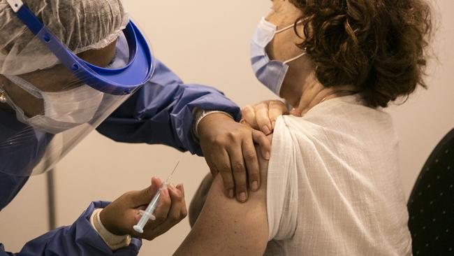 Experts say the AstraZeneca vaccine is a foolproof protection against severe COVID-19. Picture: Ricardo Ceppi/Getty Images