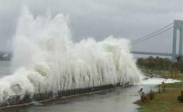 Off the belt parkway in Brooklyn. Picture: @Thee_JohnMerola