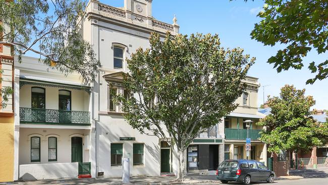 A circa 1898 Italianate residence at 69 Windmill Street, that was built as the Hit or Miss Hotel, has changed hands for around its $4.6m asking price,