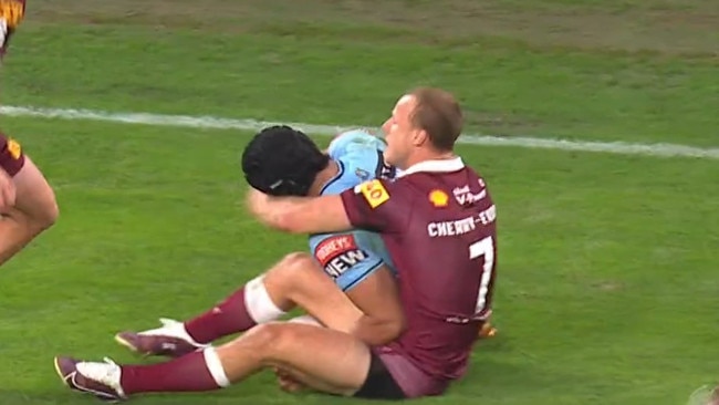 Daly Cherry-Evans chased down Stephen Crichton to pull off a trysaving tackle. Photo: Fox Sports.