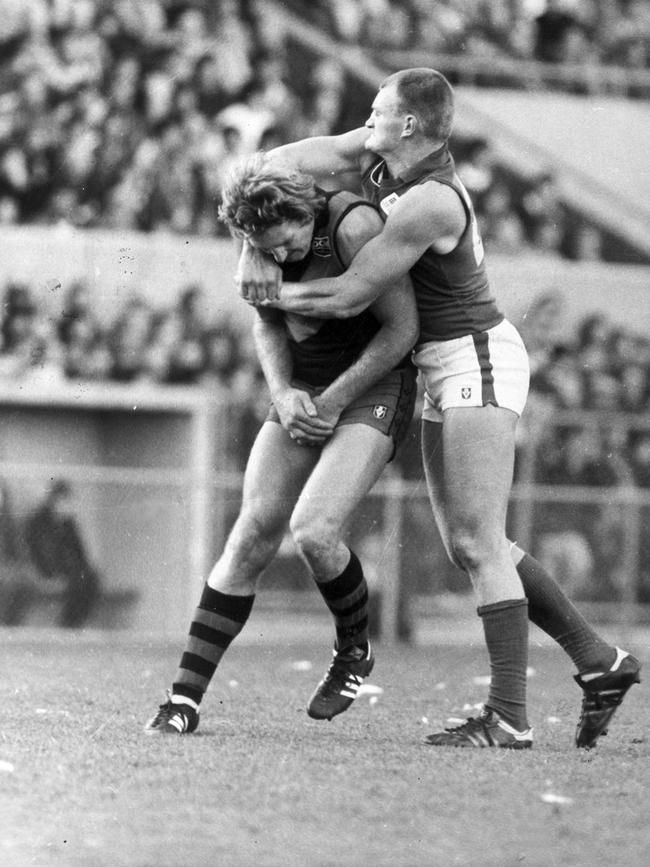 Mark Jackson and Ron Andrews clash in 1982 at Windy Hill.