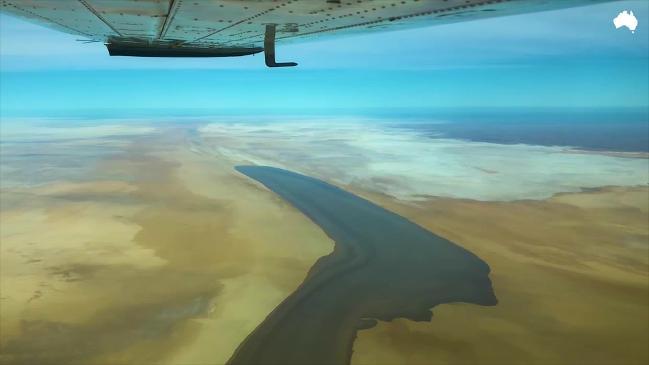 The thousand kilometre flood refreshing Lake Eyre