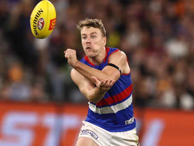 Ball magnet Jack Macrae copped a knock, but was able to return to the field. Picture: Msichael Klein