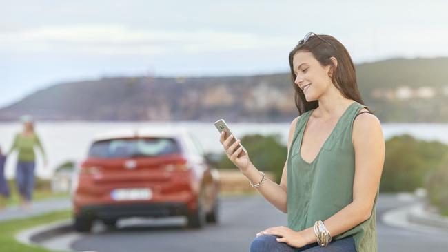 Hyundai is teaming up with car sharing service Car Next Door.