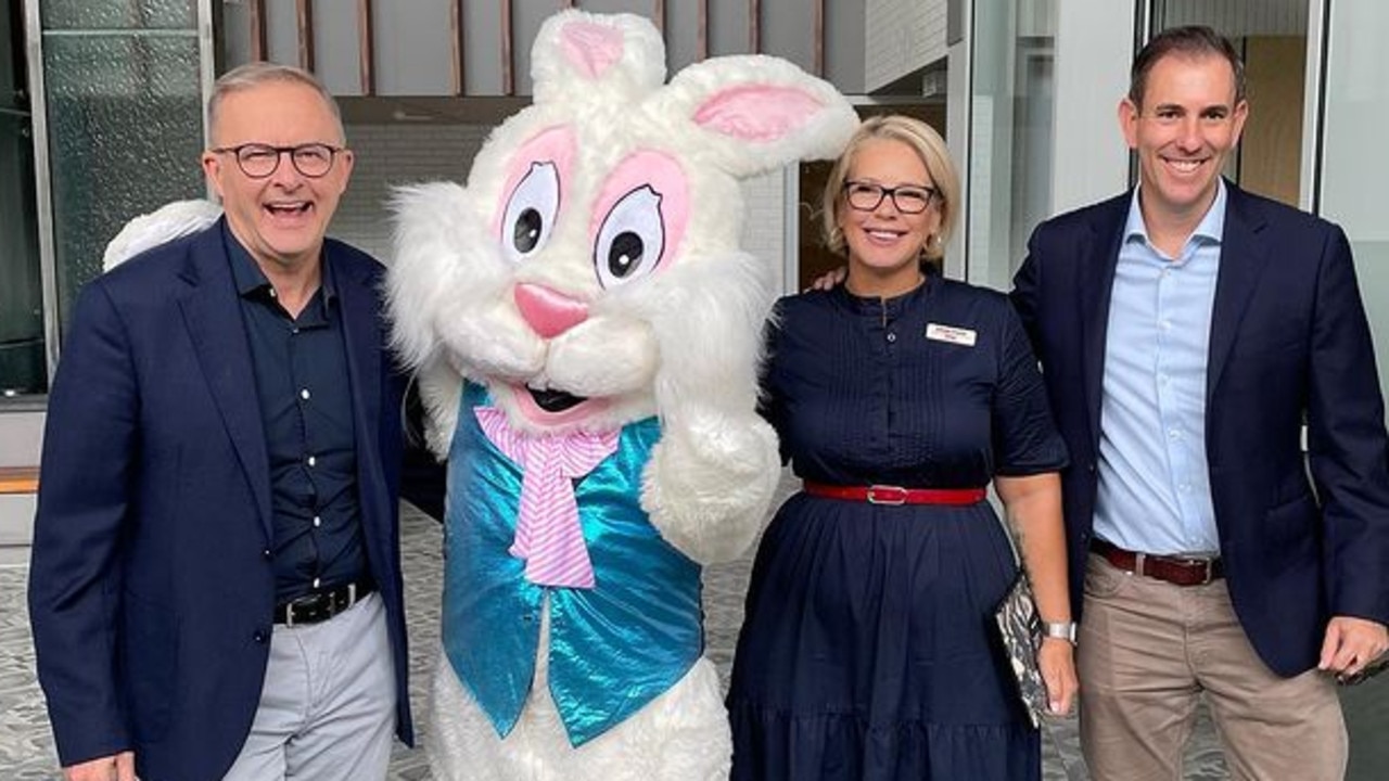 Anthony Albanese meets the Easter bunny with Elida Faith, the candidate for Leichhardt, and Jim Chalmers. Picture: Instagram