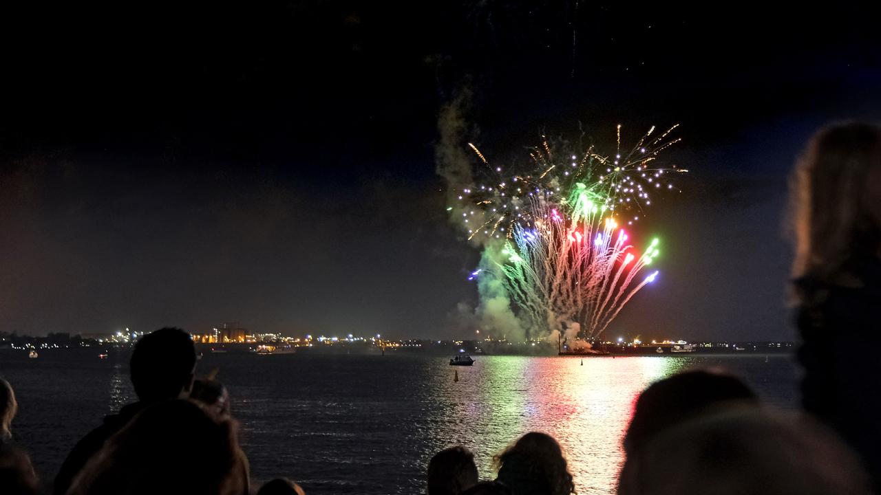 Geelong New Year’s Eve fireworks: pictures, photos | Geelong Advertiser